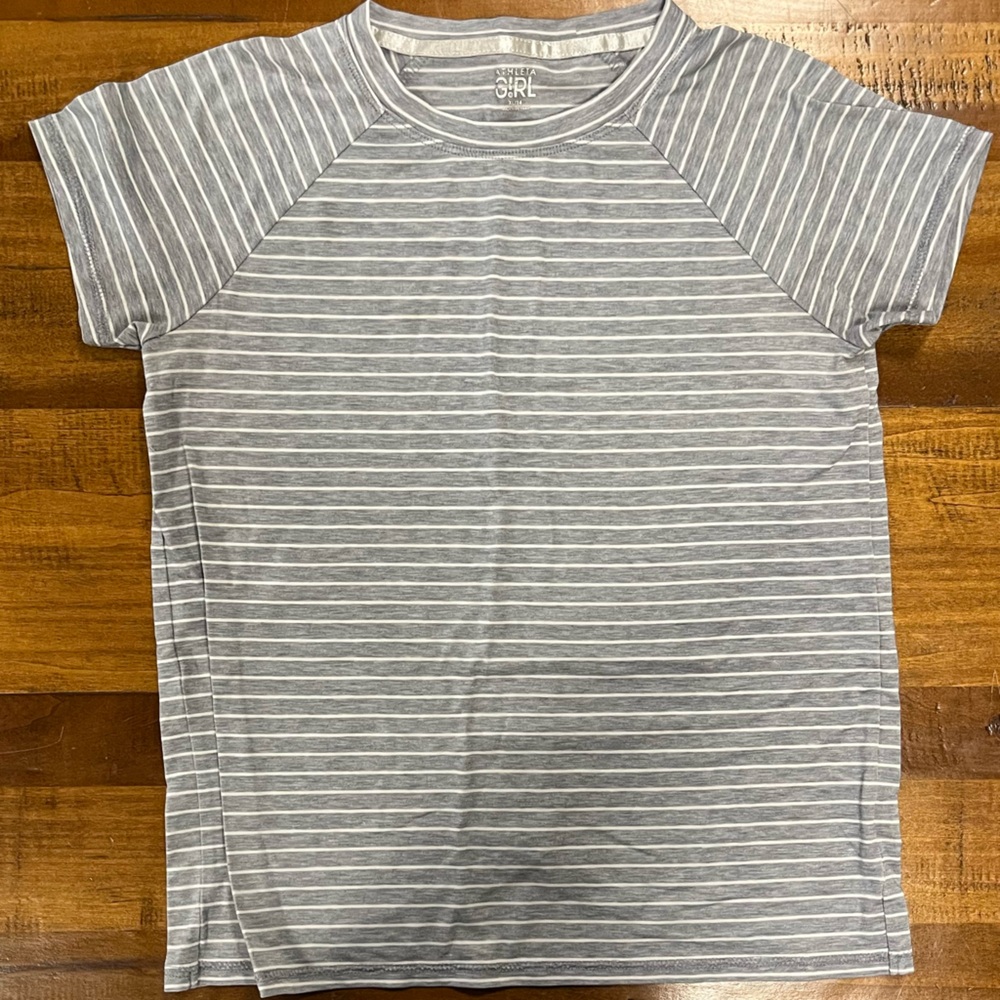 athleta girl tshirt